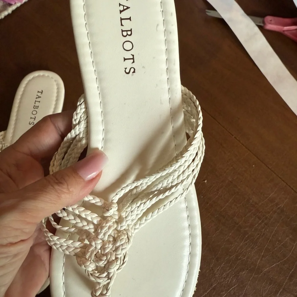 EUC Talbots Women's White Braided Sandals SZ 9 - Picture 9 of 15